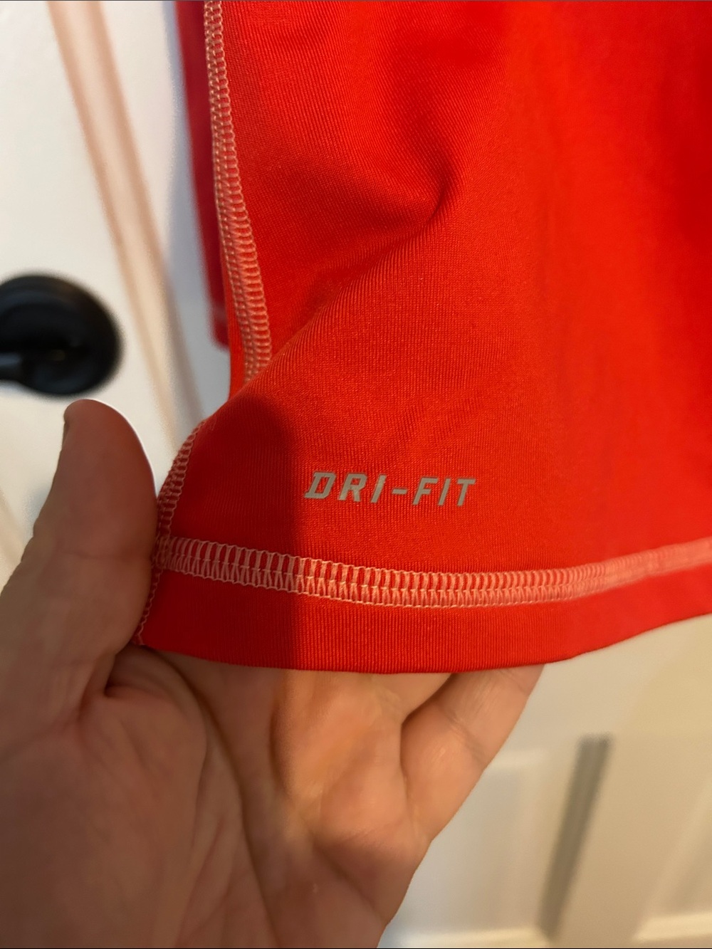 Nike Pro Red Performance Top - Picture 3 of 7